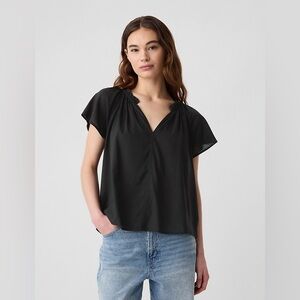 Gap Splitneck Flutter Sleeve Top